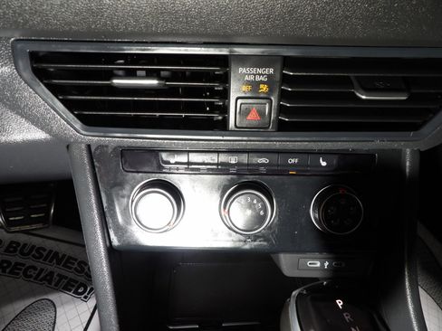 Used 2024 Volkswagen Jetta Sport FWD image 15