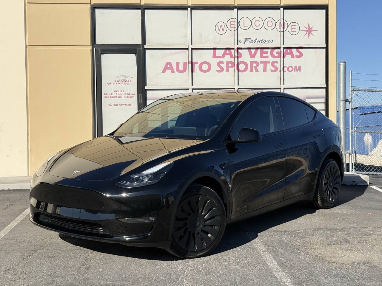 Used 2023 Tesla Model Y Long Range AWD/4WD image 4