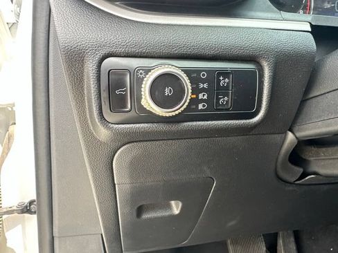 Used 2023 Ford Explorer XLT w/ Equipment Group 202A RWD image 6