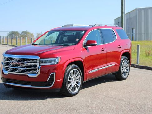 Used 2023 GMC Acadia Denali w/ Denali Ultimate Package image 2