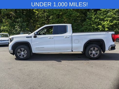 Used 2025 GMC Sierra 1500 SLE w/ X31 Off-Road Package image 4