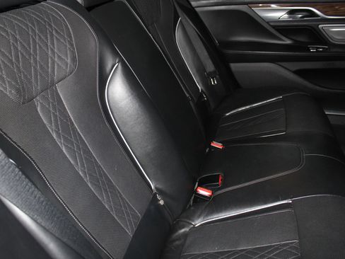 Used 2016 BMW 750i xDrive image 14