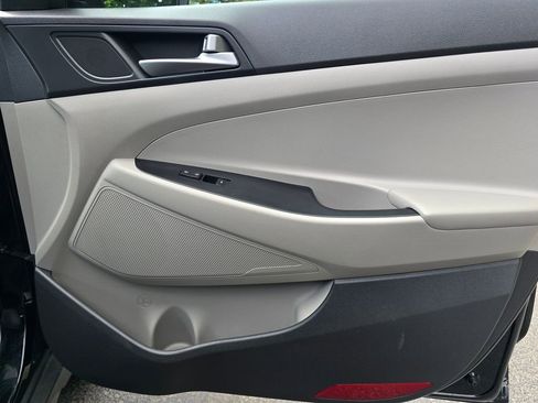 Used 2016 Hyundai Tucson SE w/ Option Group 02 image 21