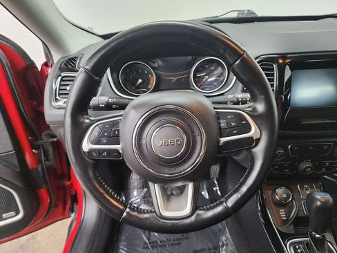 Used 2021 Jeep Compass Latitude w/ Sun and Sound Group AWD/4WD image 13