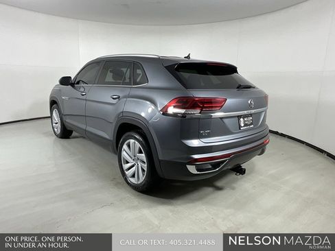 Used 2023 Volkswagen Atlas Cross Sport SE image 5
