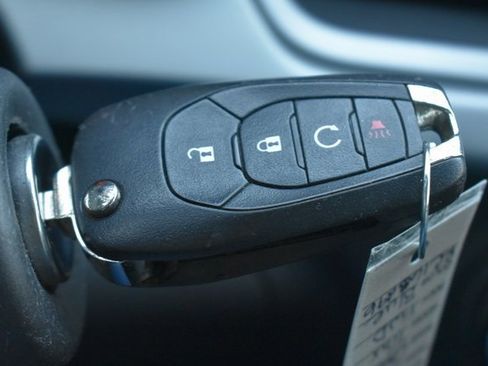 Used 2024 Chevrolet Trax RS w/ Driver Confidence Package image 27