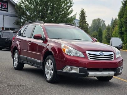 Used 2011 Subaru Outback 3.6R Limited w/ PWR Moonroof Pkg