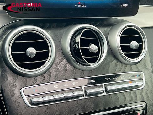 Used 2022 Mercedes-Benz GLC 300 image 19