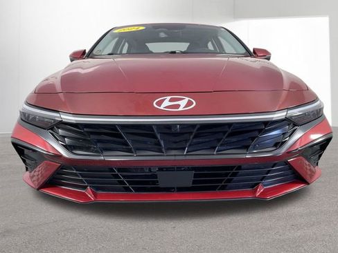 Used 2024 Hyundai Elantra Limited image 46