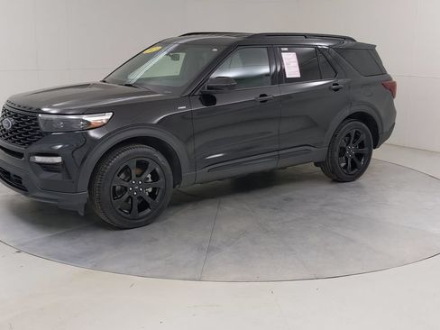 Certified 2023 Ford Explorer ST-Line AWD/4WD image 21