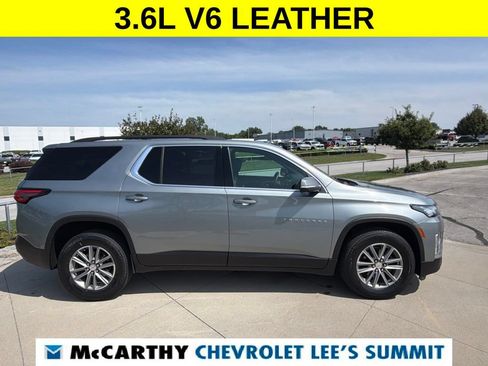 Used 2023 Chevrolet Traverse LT FWD image 15