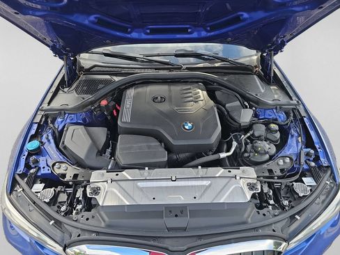 Used 2022 BMW 330i Sedan w/ M Sport Package RWD image 31
