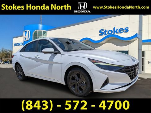 Used 2021 Hyundai Elantra SEL FWD image 1
