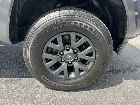 Used 2023 Toyota Tacoma SR5 AWD/4WD image 13