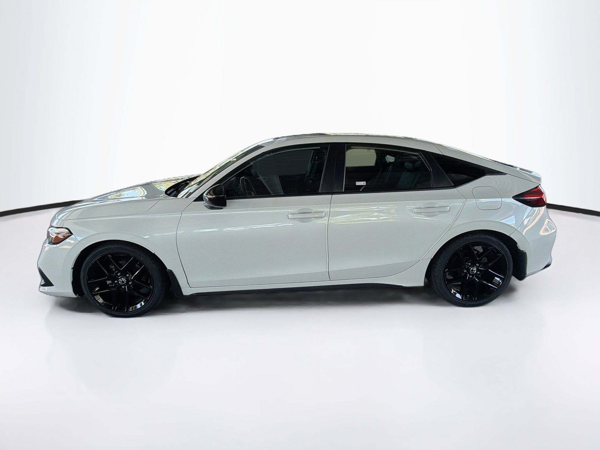 Used 2023 Honda Civic Sport image 4