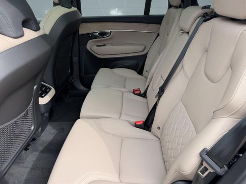Certified 2026 Volvo XC90 B6 Plus w/ Protection Package Premier AWD/4WD image 22
