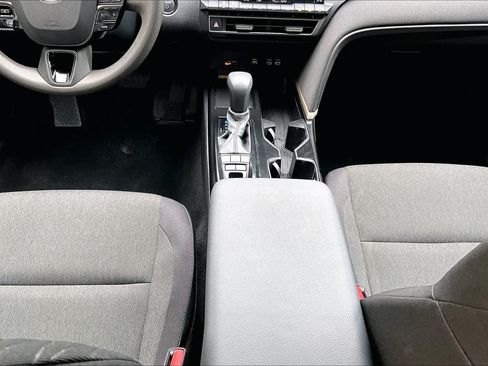 Used 2025 Toyota Camry LE FWD image 17