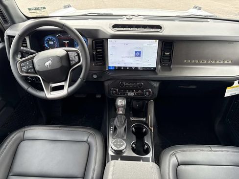 New 2026 Ford Bronco Badlands AWD/4WD image 16