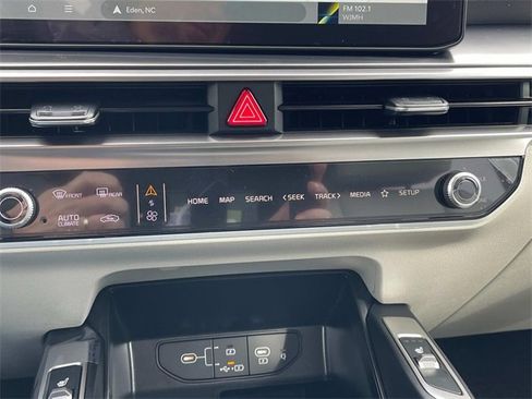 New 2025 Kia Sorento S image 21