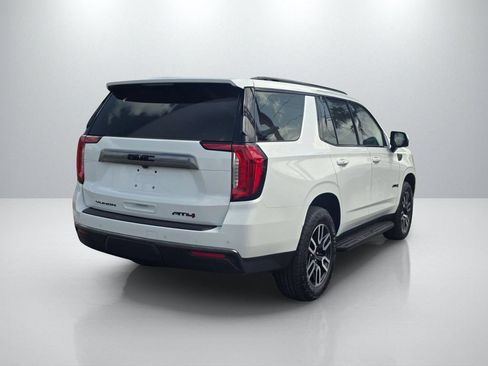 Used 2024 GMC Yukon AT4 w/ Technology Package AWD/4WD image 5