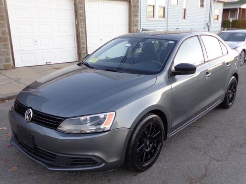 Used 2013 Volkswagen Jetta S image 6