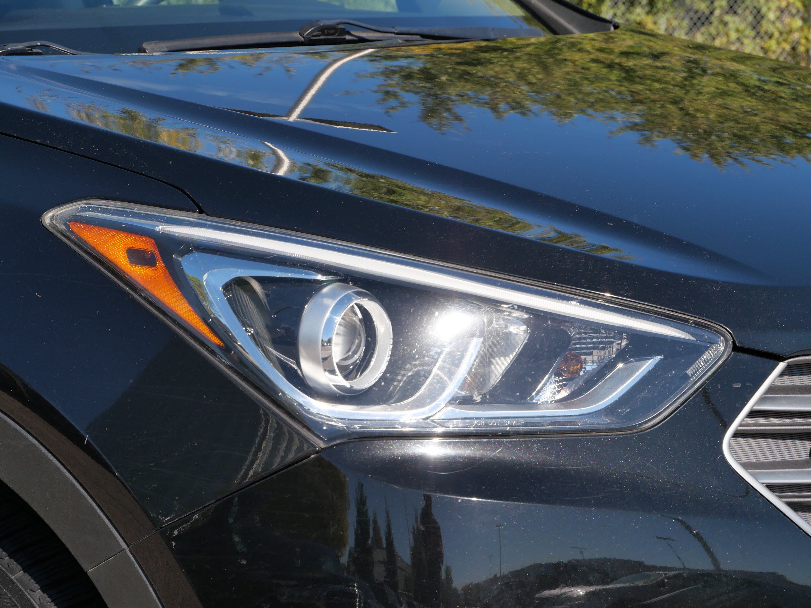 Used 2017 Hyundai Santa Fe Sport w/ Cargo Package AWD/4WD image 16