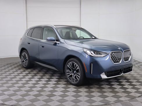 Used 2025 BMW X3 xDrive30i w/ Convenience Package image 4