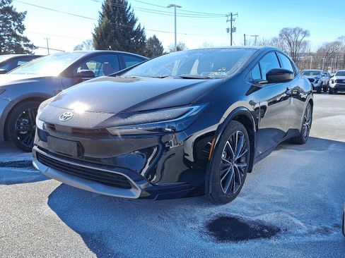 New 2026 Toyota Prius XLE image 3