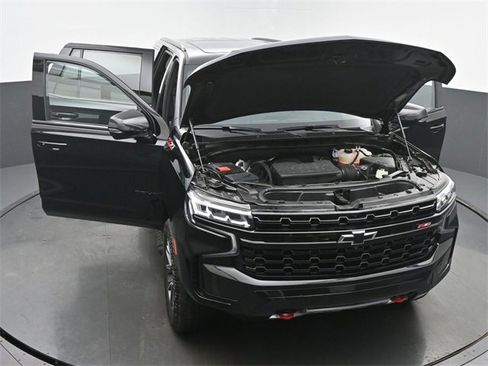 Used 2024 Chevrolet Tahoe Z71 w/ Luxury Package image 64