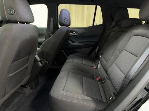 Used 2025 Chevrolet Equinox LT AWD/4WD image 17