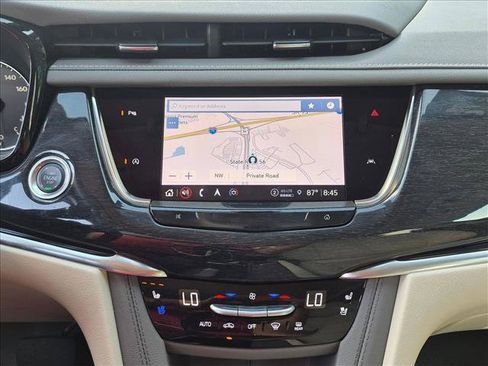 Used 2023 Cadillac XT6 Premium Luxury FWD image 12