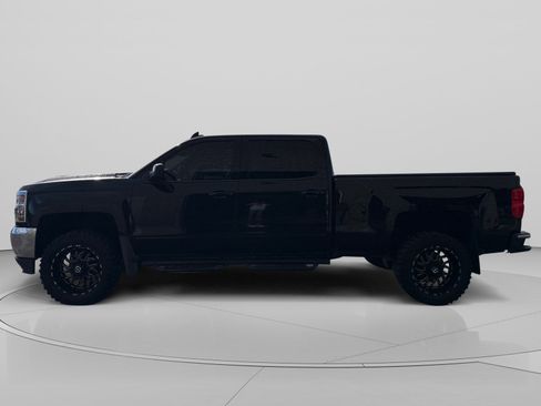 Used 2018 Chevrolet Silverado 1500 LT w/ All Star Edition image 2