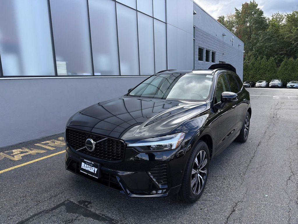 Certified 2024 Volvo XC60 B5 Plus w/ Protection Package Premier AWD/4WD image 4