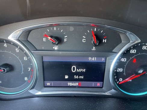 Used 2021 Chevrolet Traverse LT FWD image 18