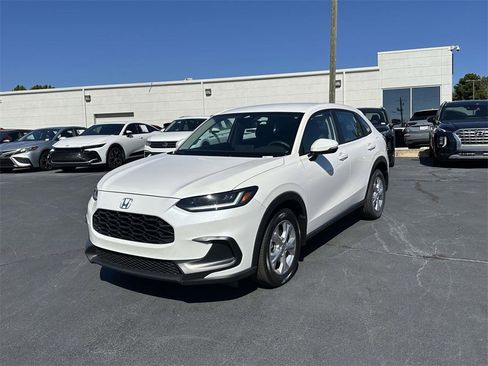 Certified 2025 Honda HR-V LX image 3