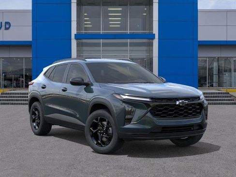 New 2026 Chevrolet Trax LT FWD image 7