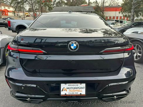 Used 2023 BMW 760i xDrive image 4