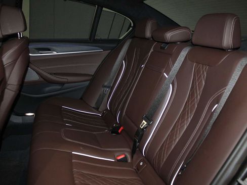 Certified 2023 BMW M550i xDrive w/ Dynamic Handling Package image 17