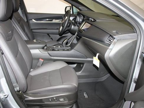 Certified 2025 Cadillac XT5 Premium Luxury w/ Technology Package image 14