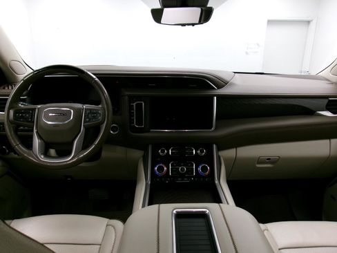 Certified 2024 GMC Yukon Denali w/ Advanced Technology Package image 12