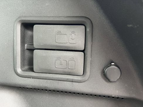 Used 2024 Chevrolet Equinox LT image 44