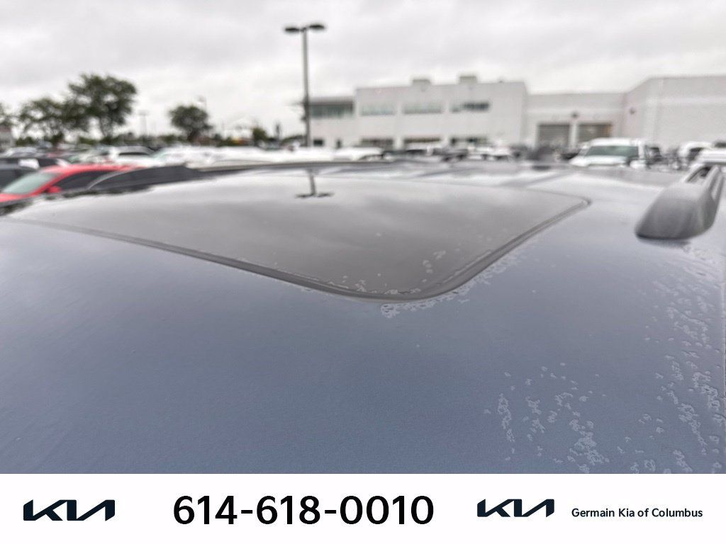 Used 2021 Jeep Grand Cherokee Limited AWD/4WD image 7