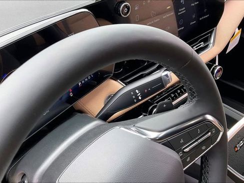 New 2026 Chevrolet Equinox ACTIV AWD/4WD image 9