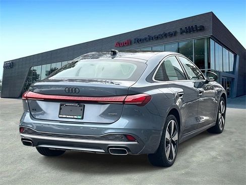 Used 2025 Audi A5 2.0T Premium Plus w/ Premium Plus image 5