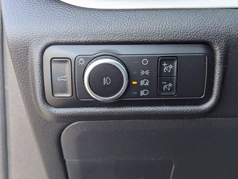Used 2023 Ford Explorer XLT w/ Equipment Group 202A AWD/4WD image 24