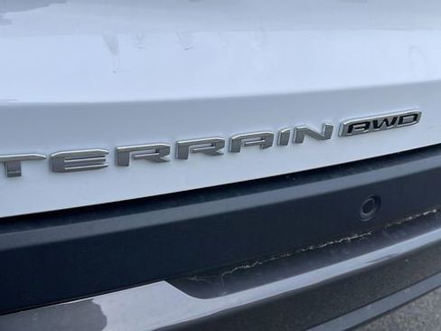 New 2026 GMC Terrain Elevation w/ Technology Package II AWD/4WD image 12