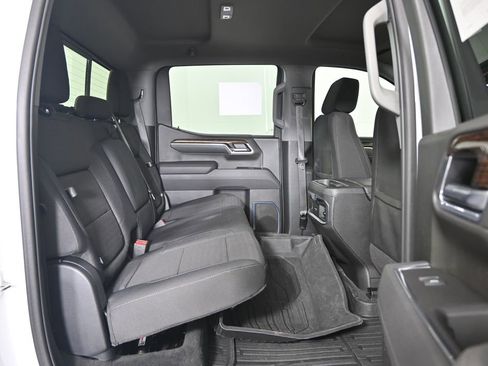 Used 2025 GMC Sierra 1500 Elevation w/ Preferred Package AWD/4WD image 16