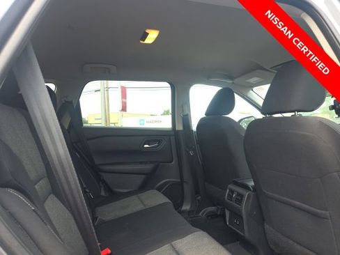 Certified 2024 Nissan Rogue SV AWD/4WD image 16