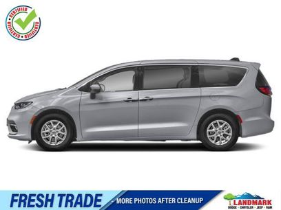 Used 2024 Chrysler Pacifica Touring-L