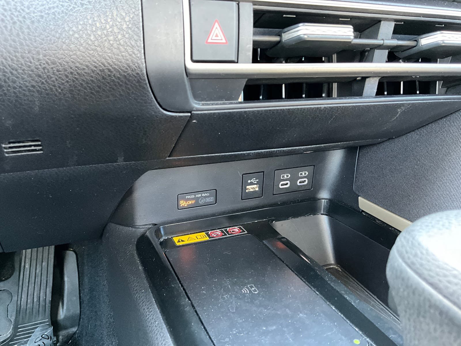 Used 2025 Toyota Camry LE FWD image 13